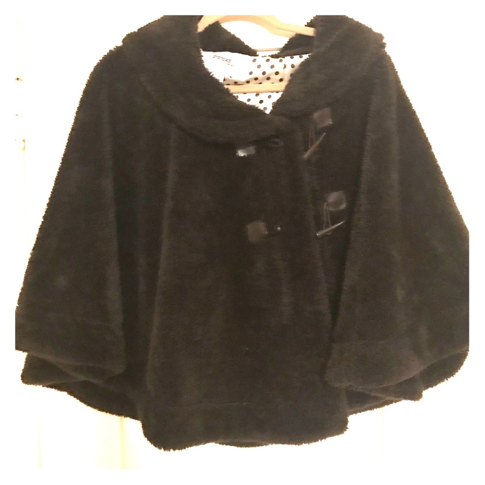 Cape coat . Very good condition . Size S -LX